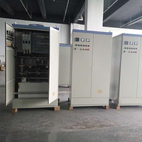 ZLDL系列高低壓繞線式電機(jī)電液水阻軟起動(dòng)柜